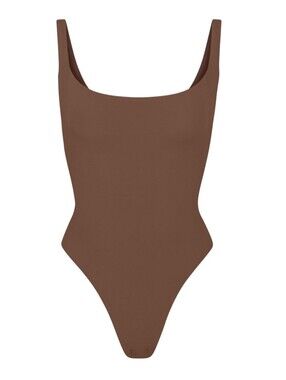 SKIMS FITS EVERYBODY SQUARE NECK BODYSUIT M